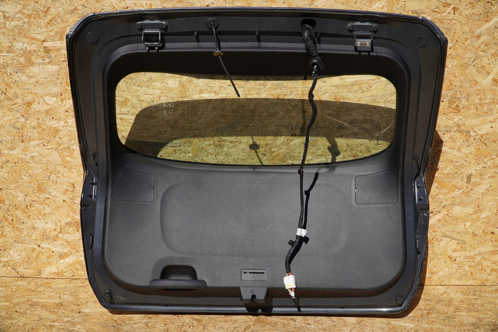 фото №15, Крышка багажника задняя багажника комплектная лампа камера sportage v 23r h8 0km 21-