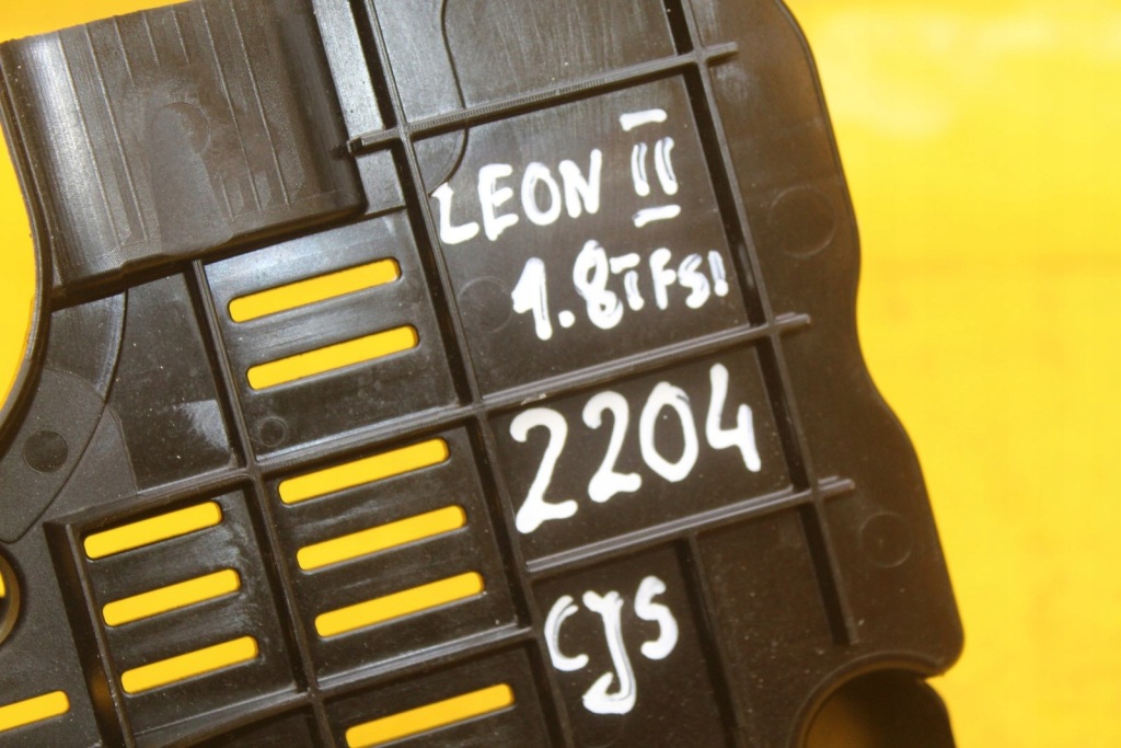 Купити Вкладиш картера масляний seat leon 3 audi 1.8 tfsi cjs 06k103138e