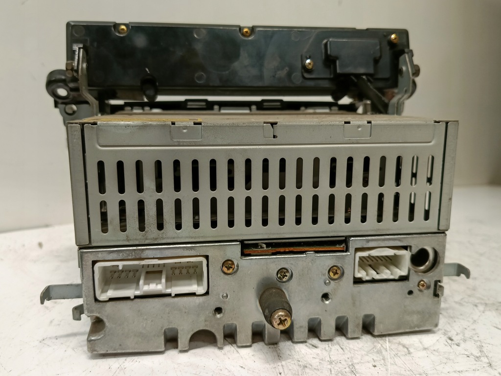 фото №3, Радио mazda 3 bez код