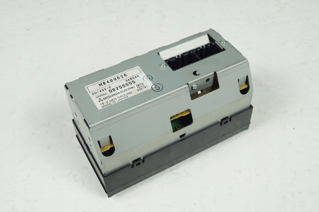 фото №10, Space wagon дисплей часы mr489626 идеальное состояние