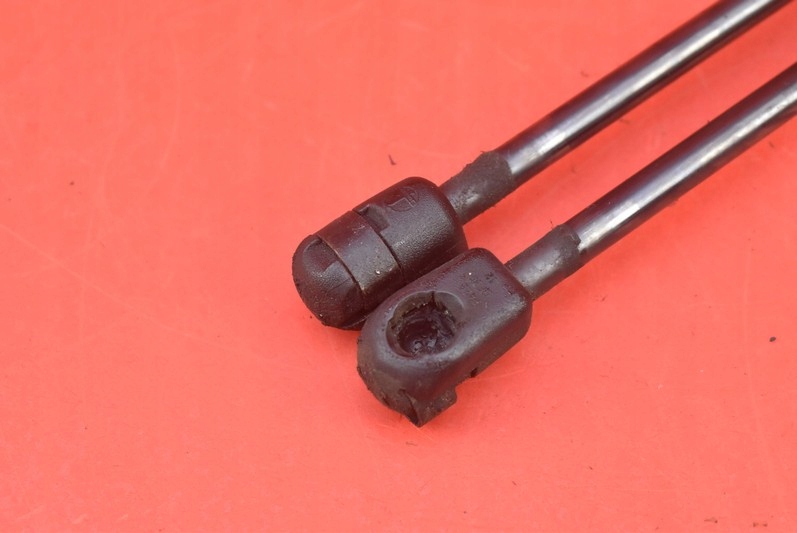 фото №5, Привід амортизатори кришки 13101335 opel vectra c kombi lift 05-09