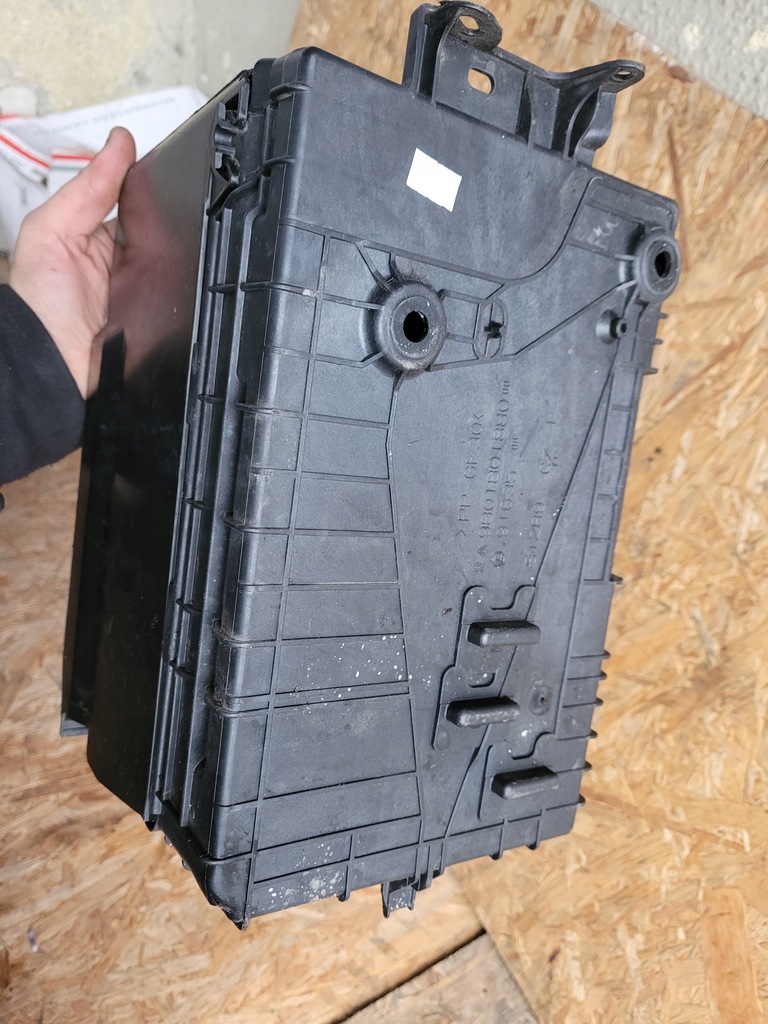 фото №6, Корпус аккумулятор основание citroen c3 iii