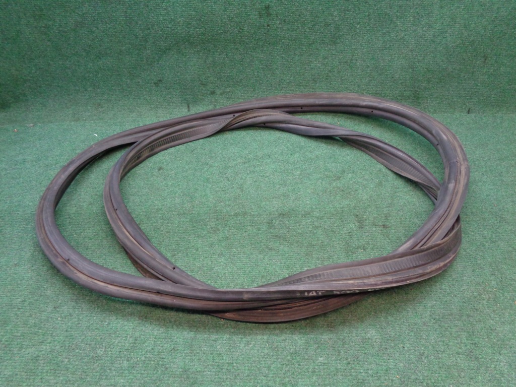 фото №1, Прокладка кузовна кришки задній багажника fiat 500 2007- оригінал