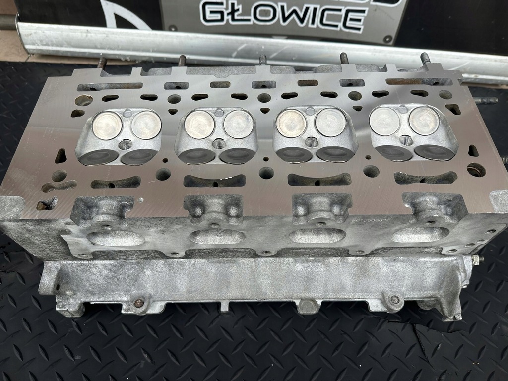 фото №1, Головка renault 1.8 16v f4u laguna ii