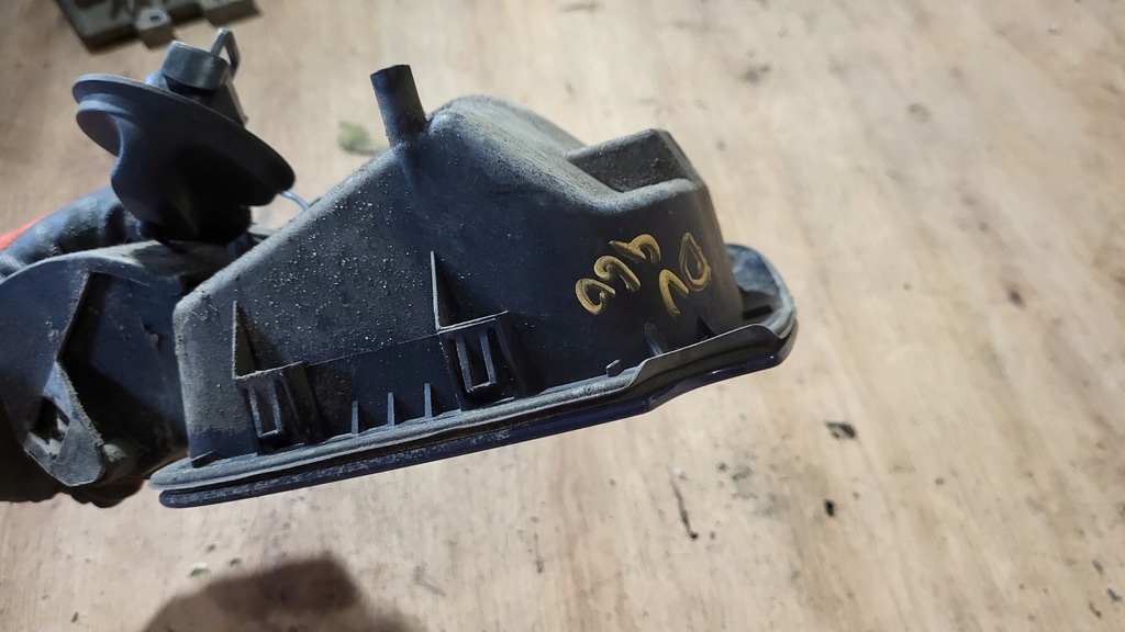 фото №6, Крышка топлива renault clio iii 3 ov460 granatowa