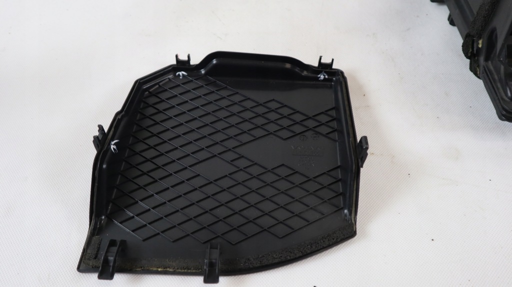 Купить Корпус аккумулятор volvo xc60 1 рестайлинг  base 31353766, 31294078