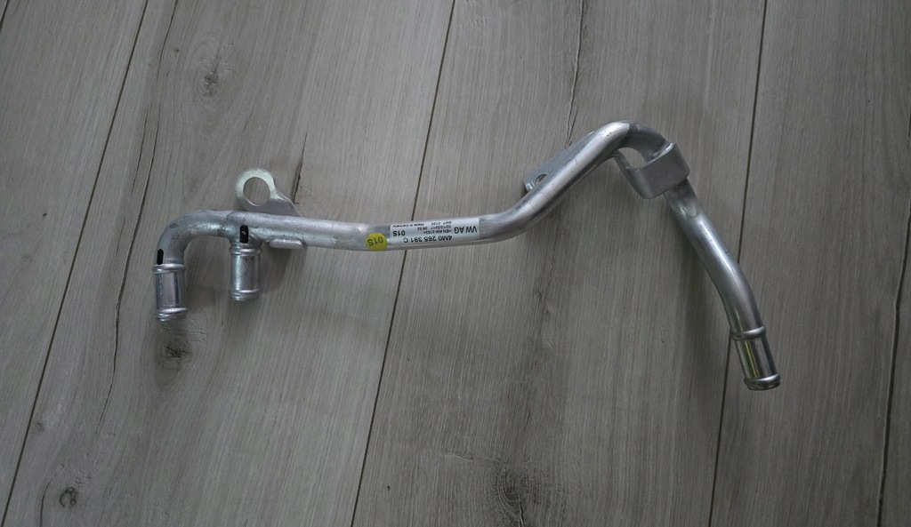 фото №1, Труба шланг wody audi q7 q8 4m0265391c