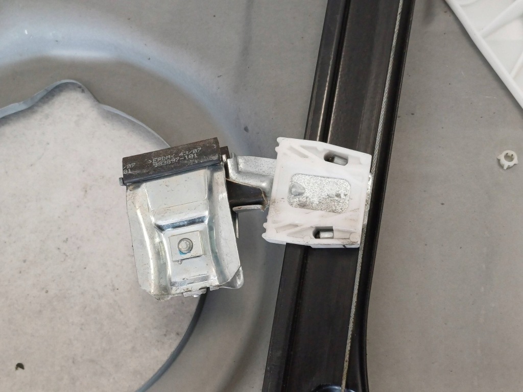 Підйомник вікон лівий перед mercedes w245 5d a1697202779 nr129 Недорого