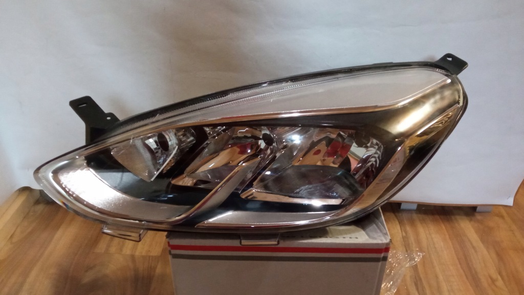 фото №1, Лампа перед ford fiesta mk8