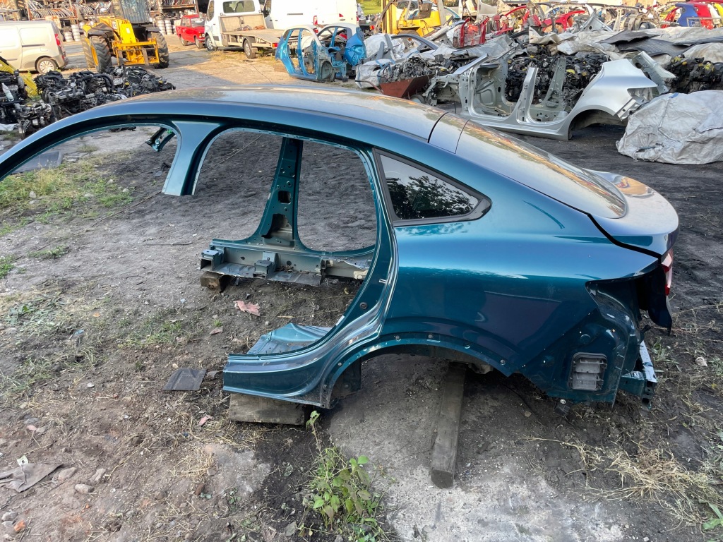 фото №1, Задняя кузов четверть крыло pas задняя renault arkana