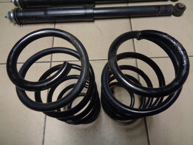 фото №7, Пружини задня toyota iq