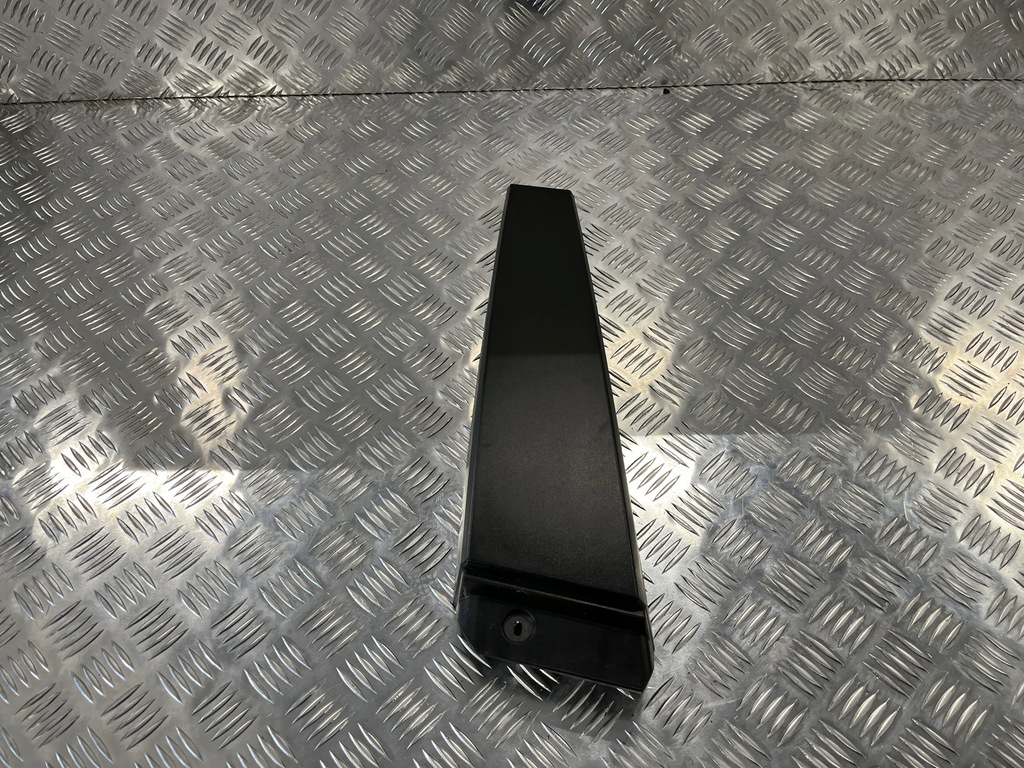 фото №1, Молдинг стійка двері права dacia sandero iii 21-