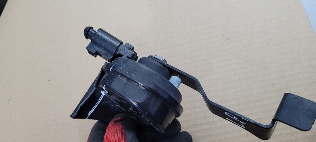 фото №6, S6 c7 4g lift a6 клаксон сигнал звуковой левый 4g0951209c s7 4g a7