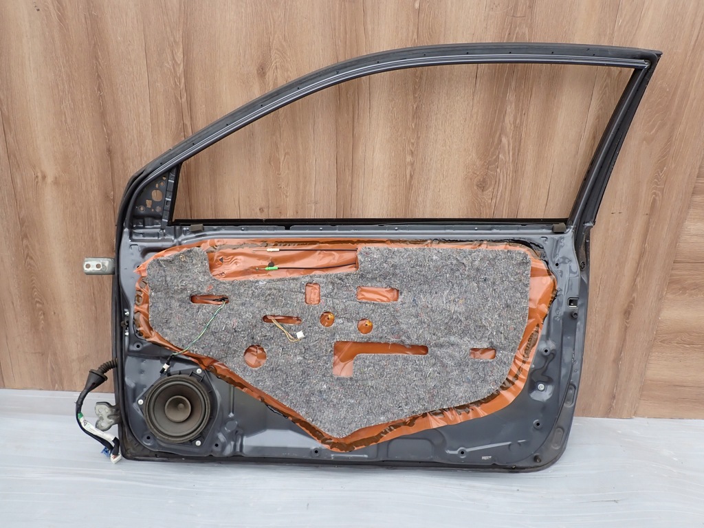 фото №7, Toyota corolla e12 3d 02-07 дверь правое 1f6