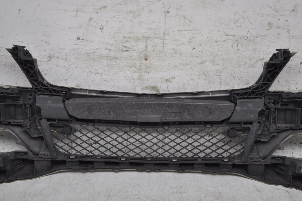 фото №14, Mercedes c w204 бампер перед elegance lift pdc