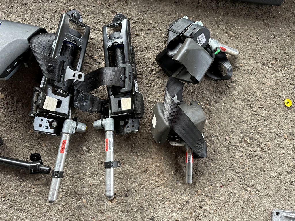 фото №6, Volvo v50 s40 c30 панель приладів приладова консоль black ремені натягувач комплект