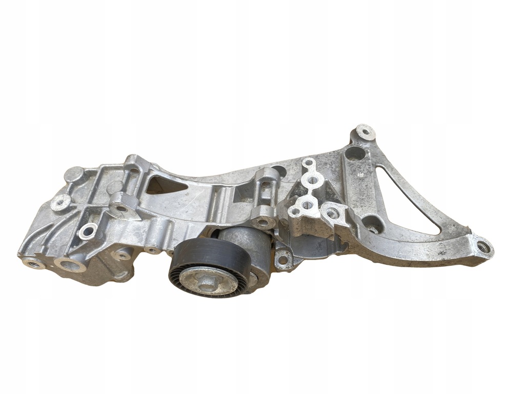 фото №1, Audi ttrs rs3 основание кронштейн генератора 07k903143g