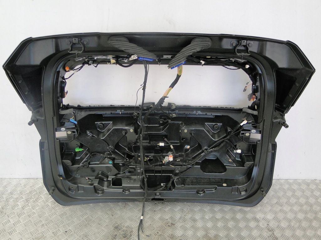 фото №8, Крышка багажника задняя задняя peugeot 5008 ii gt-line 2019r