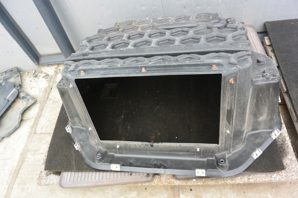 Піддон багажник багажник перед tesla model s 12-16 Недорого