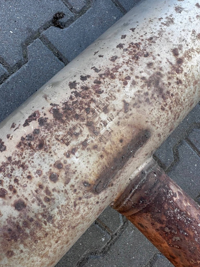 Bmw x6 e71 гаситель конечный труба выхлопная 3.0 7799797 8509981 Киев