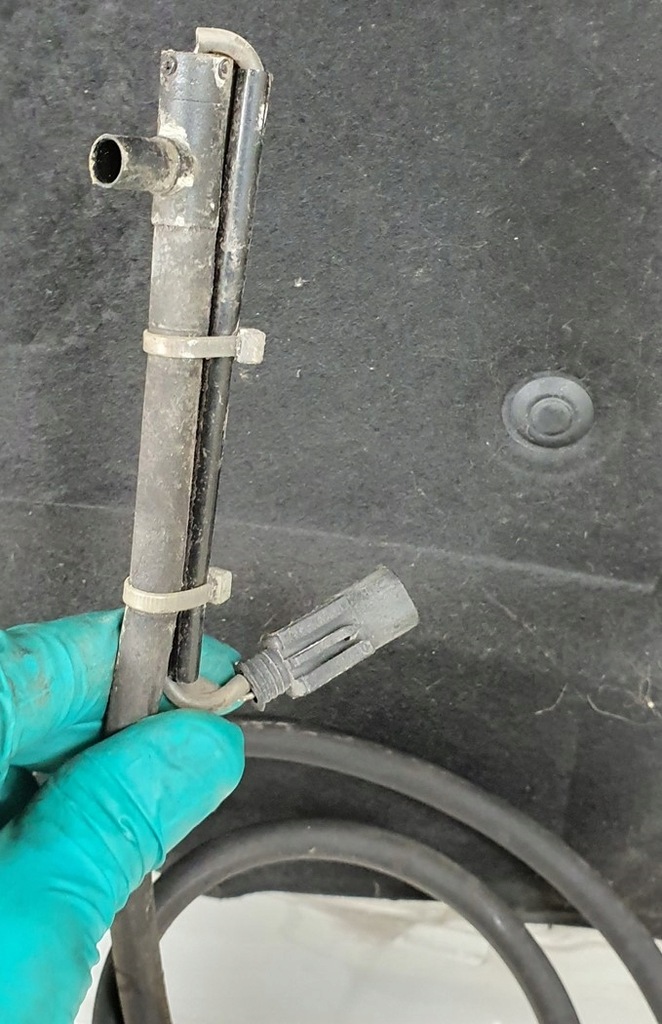 фото №9, Капот 744 mercedes w203