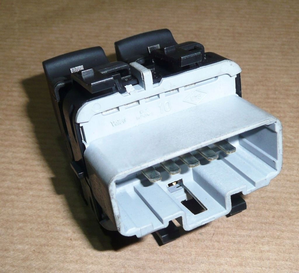 фото №2, Кнопка подъемник стекла r megane ii