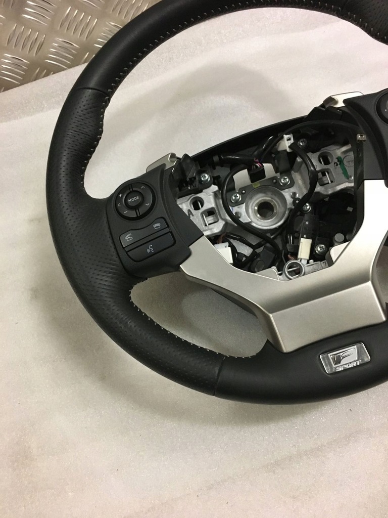 фото №3, Lexus is-f повітропровід