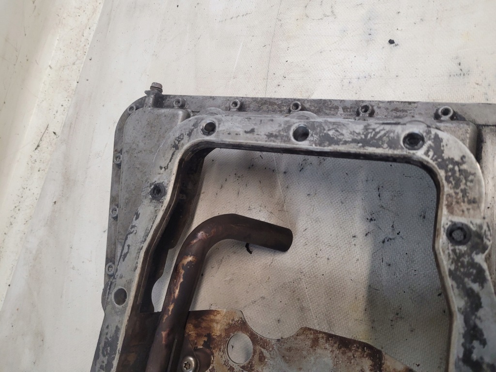 Піддон піддон масляна оригінальний номер r90400216 opel omega b 2.5b Київ