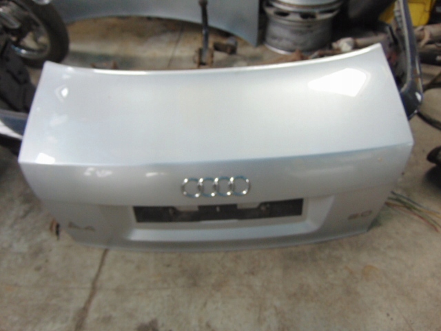 фото №1, Audi a4 задняя крышка багажника