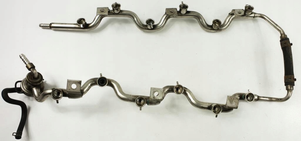 фото №6, Молдинг впрыскная audi a8 d3 6.0 w12 133316aa