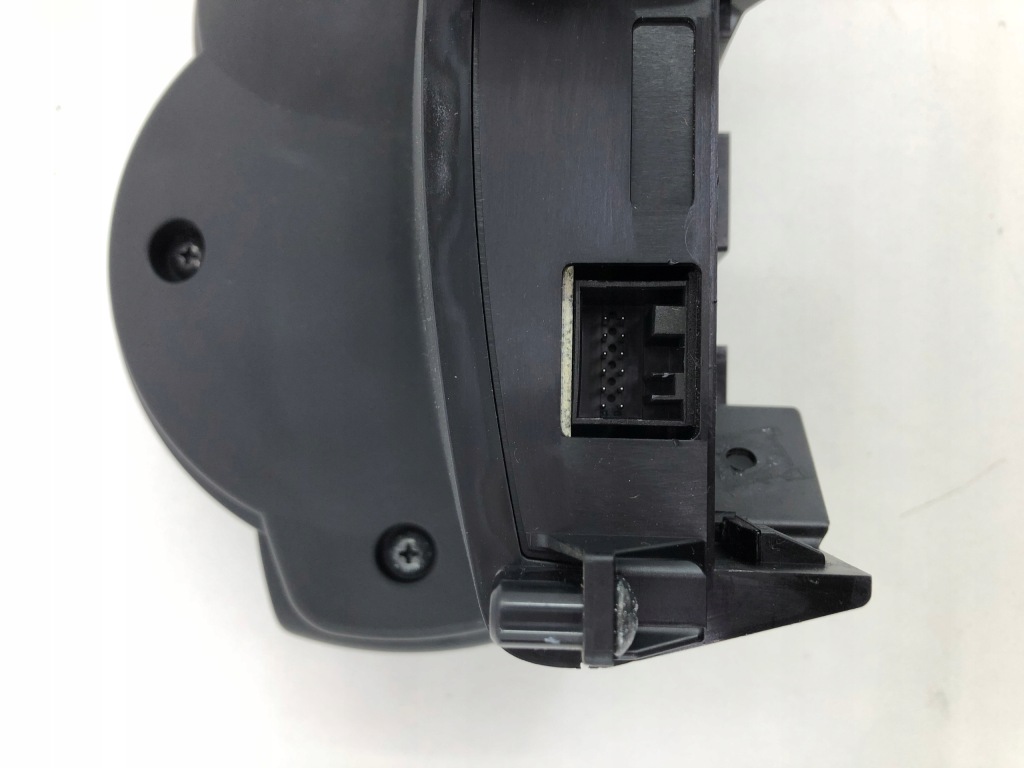 Mini f54 clubman счетчик приборы европа 9265439 с Разборки