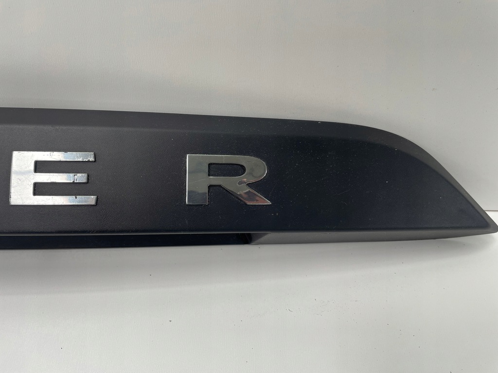 фото №5, Накладка крышки багажника задняя dacia duster ii 848101807r