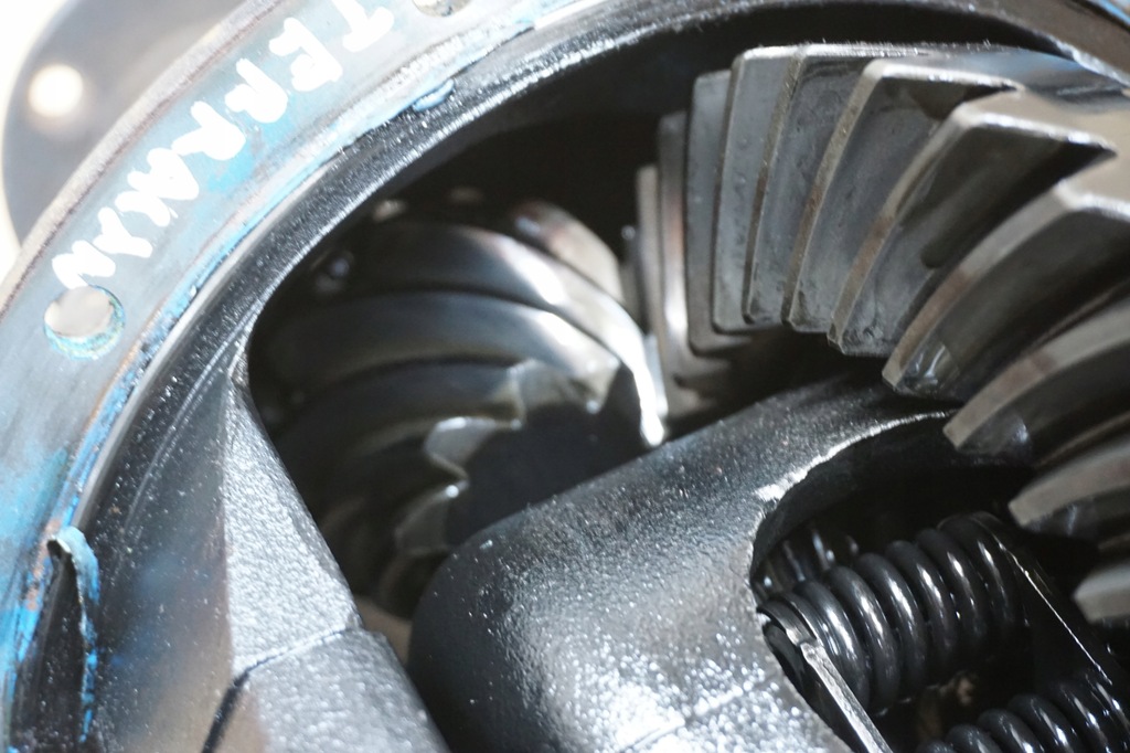 фото №5, Hyundai terracan мост дифференциал задняя головка 4,222 2,9 crdi