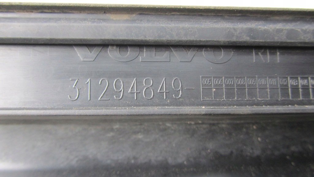 фото №8, Volvo xc60 молдинг порог правая 08-13 22