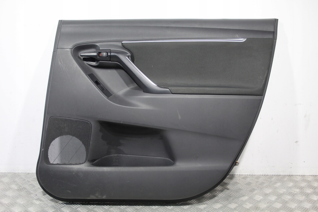 фото №1, Обшивка двері правий задня toyota verso lift