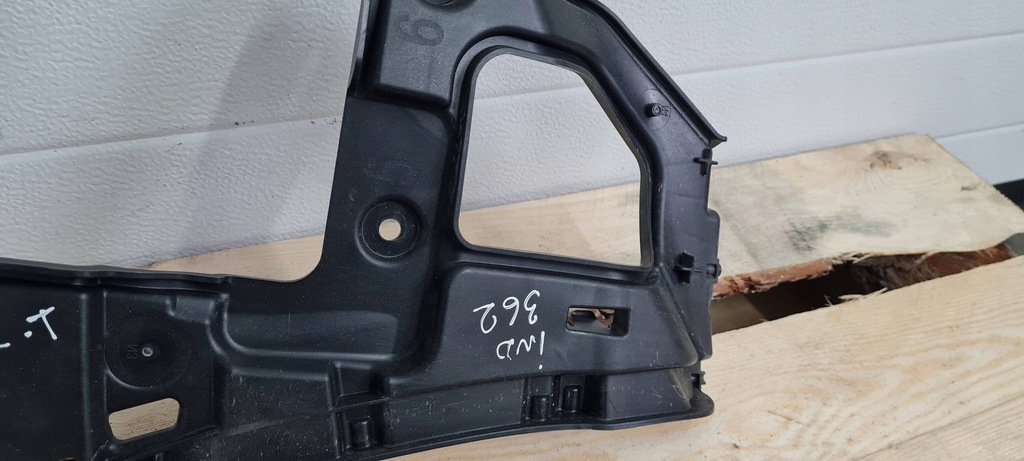 фото №10, Sq8 q8 напрямна кронштейн кронштейн бампера лівий задня 24r 4m8807453c