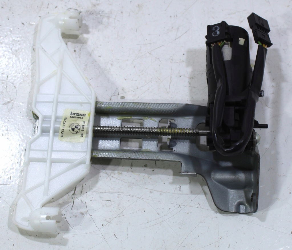 фото №1, Моторчик регулировки подголовник правый задняя bmw f01