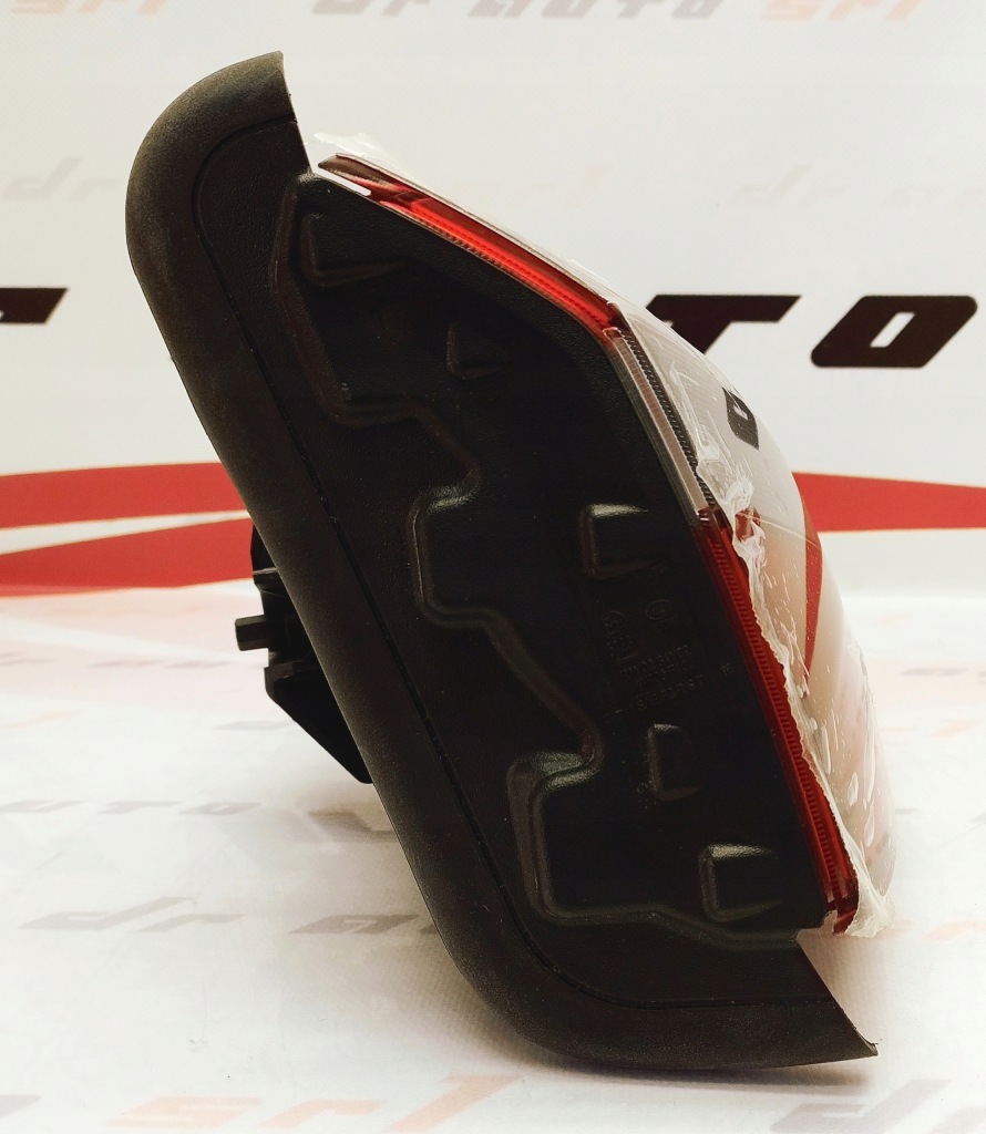 Alfa romeo оригинальный номер лампа левая задняя багажника 505531790 20805999 alfa stelvio с Разборки