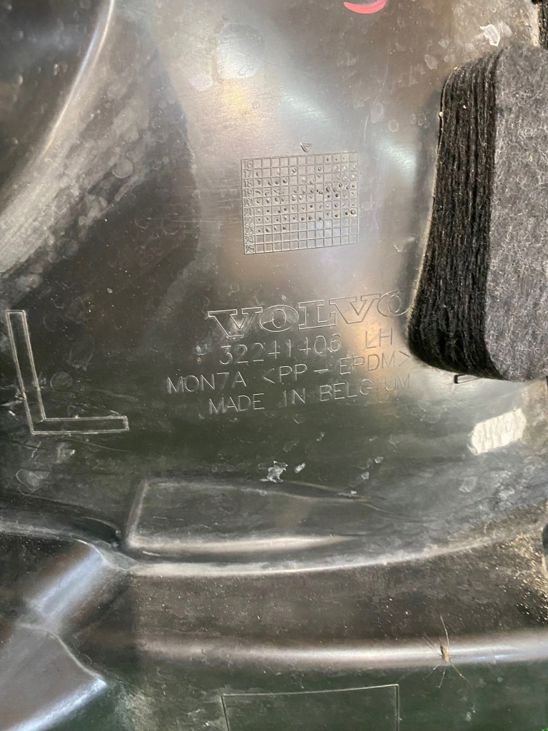 фото №2, Підкрилок передні ліва лівий перед volvo xc40