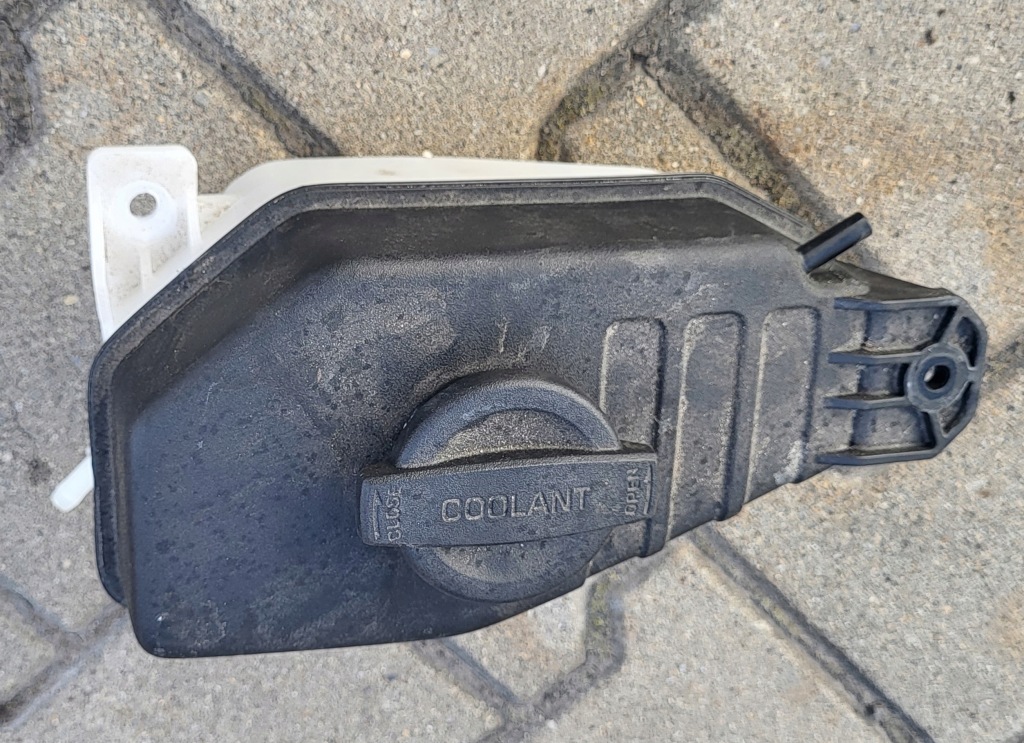 фото №1, Hyundai santa fe iv 18 бак расширительный