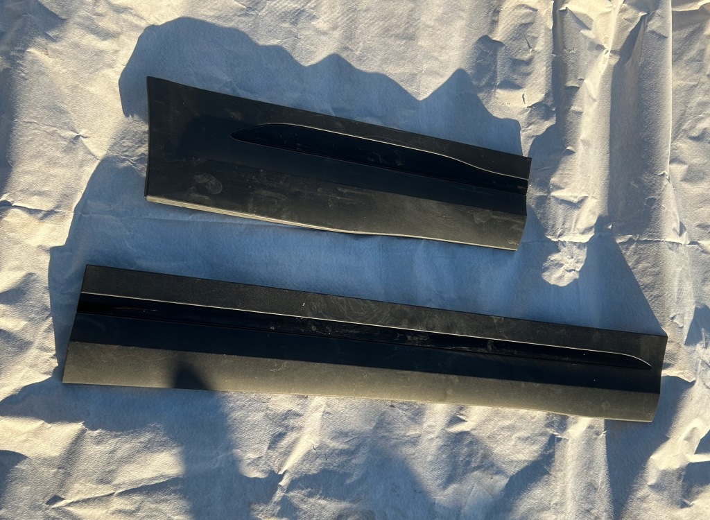 Купити Mercedes gla w247 молдинг двері права перед + задня комплект