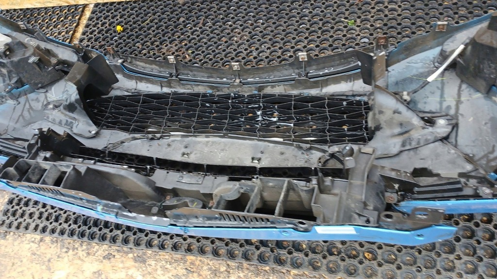 фото №12, Mazda 3 bl бампер перед 38j противотуманная фара