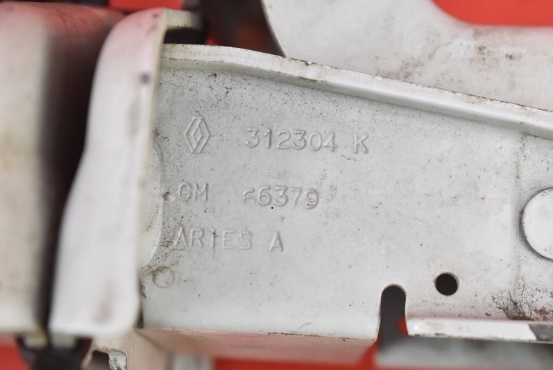 фото №9, Петля петли правого створки nissan primastar 1 i 02-06