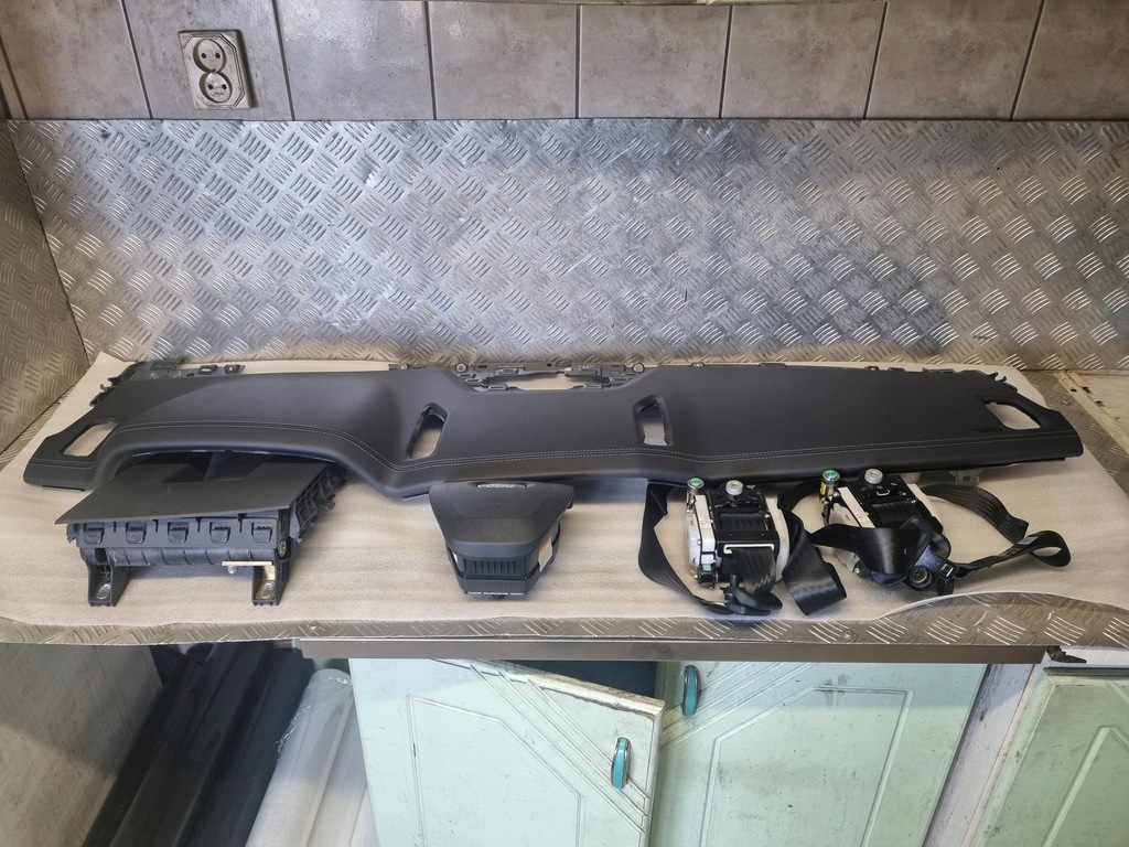 фото №2, Ford ranger wildtrak консоль ремені подушка безпеки оригінал