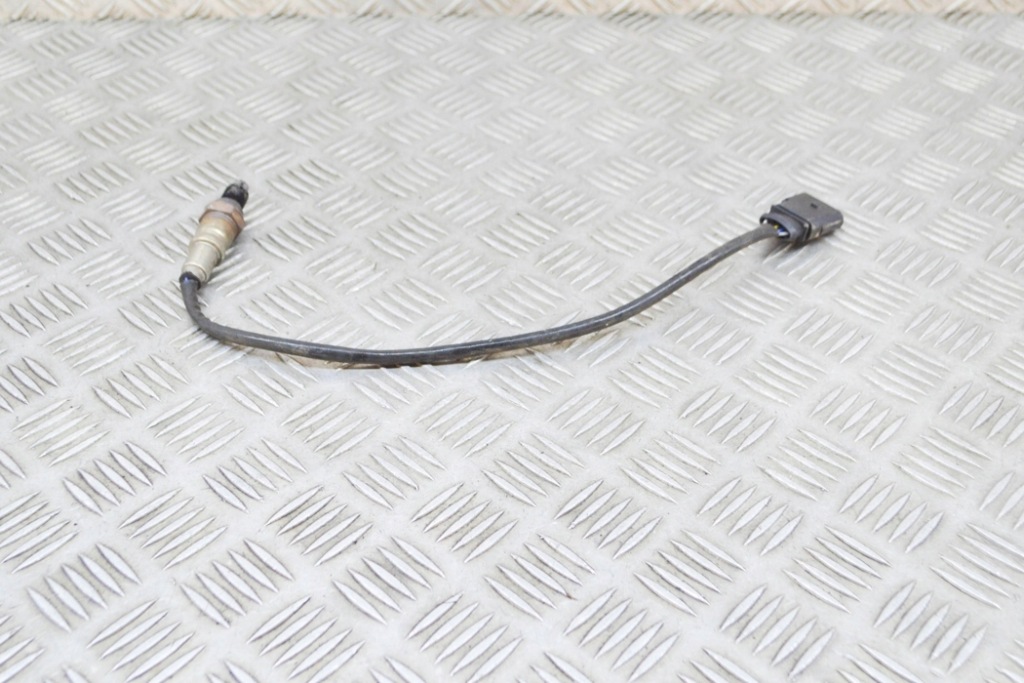 фото №1, Audi q8 датчик лямбда-зонд 8w0906265ae 3.0 гибрид 210kw 2021 5pin