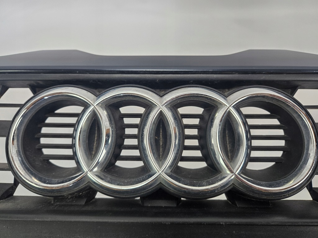 Audi a1 ii 2018 - бампер перед 4 x pdc 82a853653 Оригинал