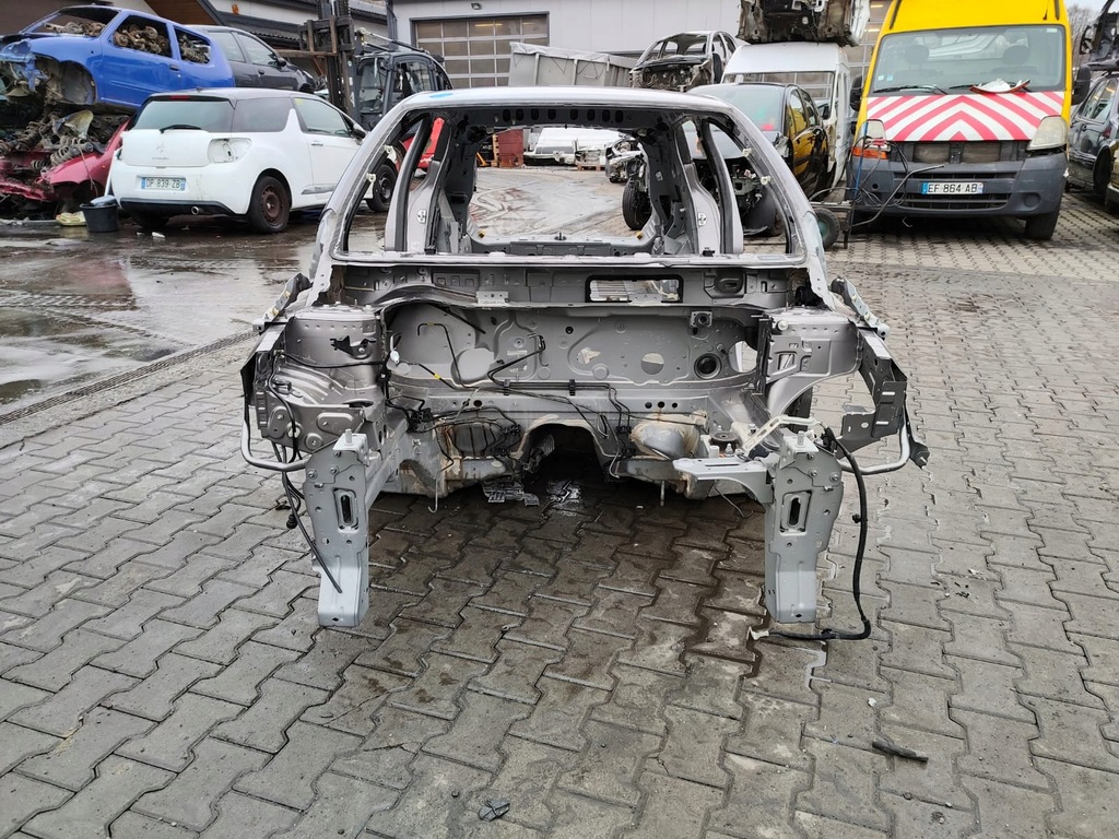 фото №9, Clio iv 4 кузов каркас кузов четверть крыша 5d