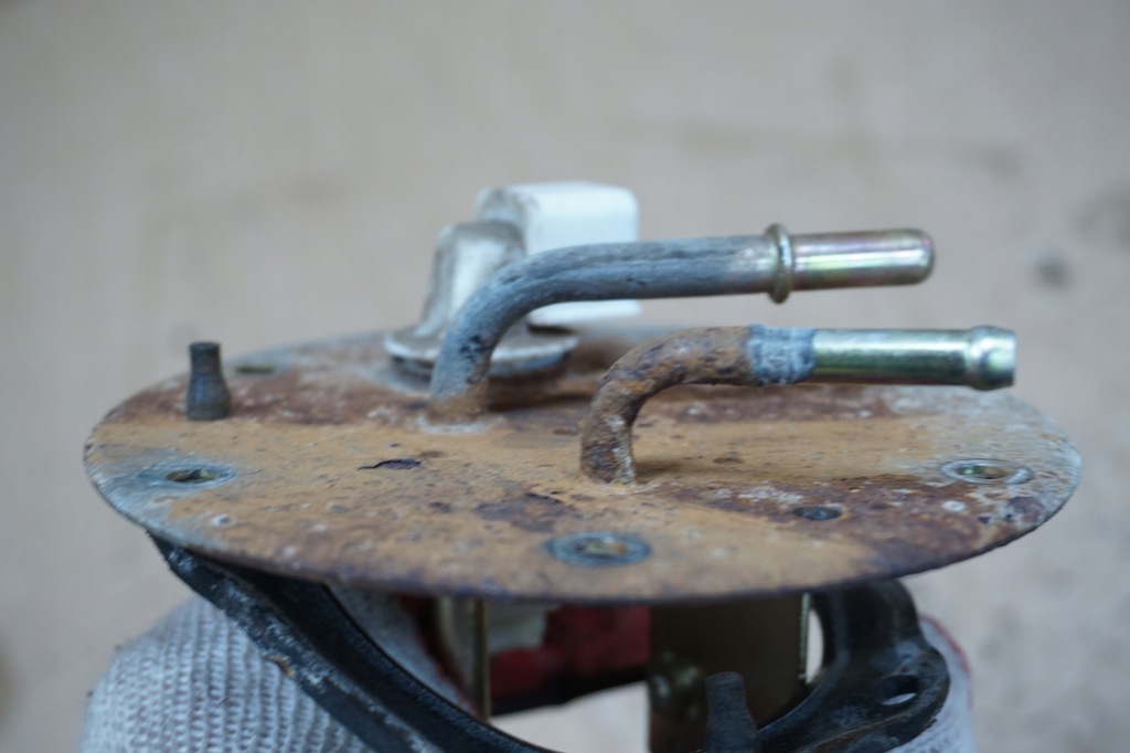 фото №7, Pajero pinin поплавок маслоприймач бака пального 1,8 gdi