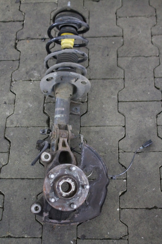 фото №5, Амортизационная стойка поворотный кулак левый перед mazda 6 gj 2.2 d