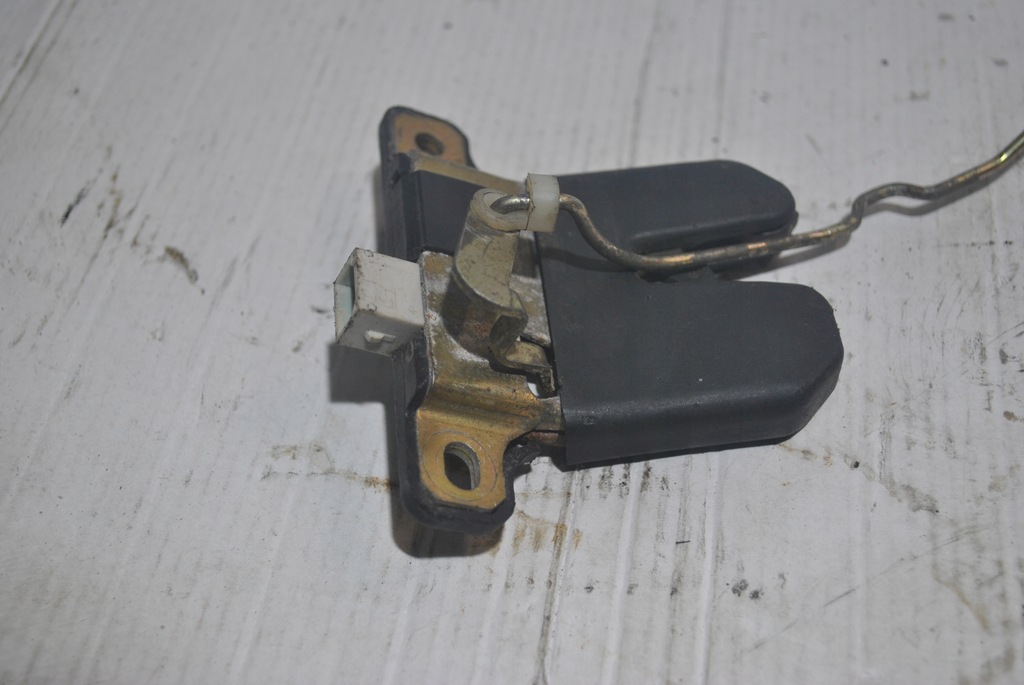 фото №8, Замок крышки багажника vw passat b5 3b5827505